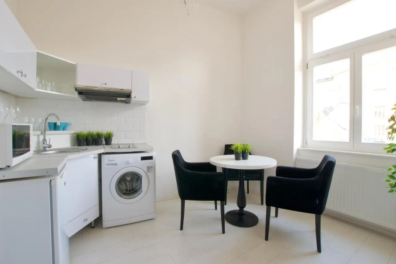 Premium Apartments By Hi5 - Astoria Square Βουδαπέστη
