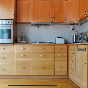 Luxury With Balcony View On Caslte Apartman