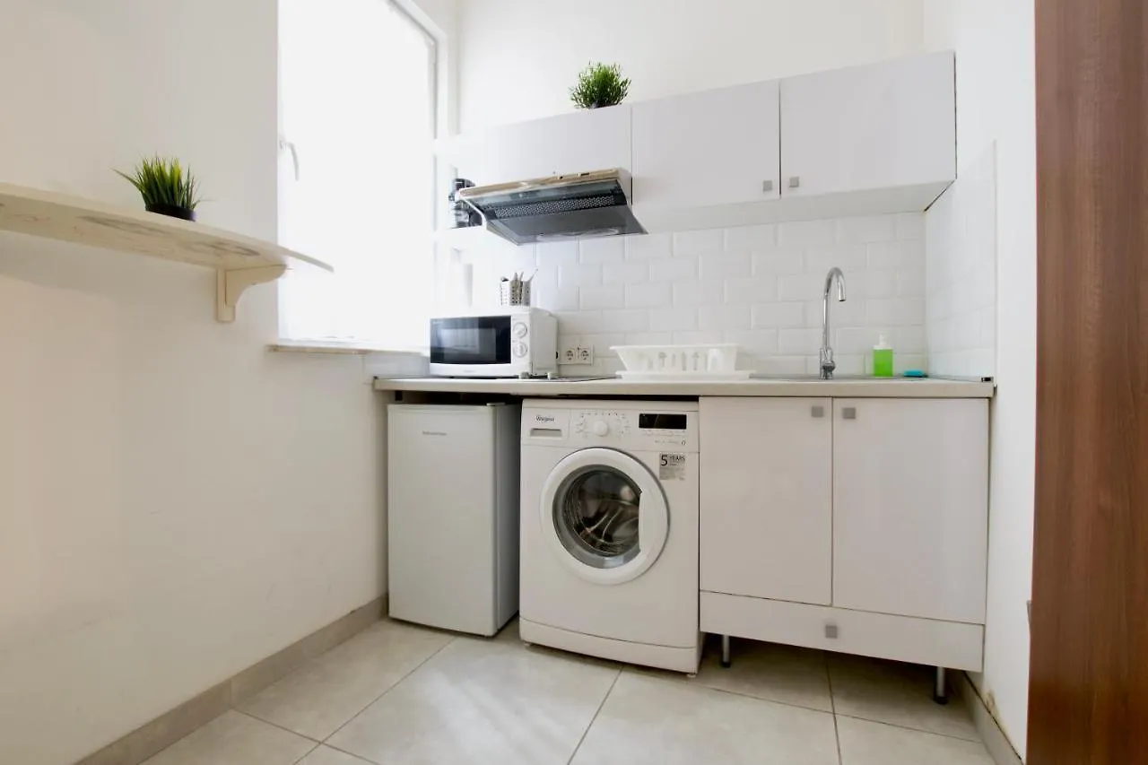 Premium Apartments By Hi5 - Astoria Square Boedapest